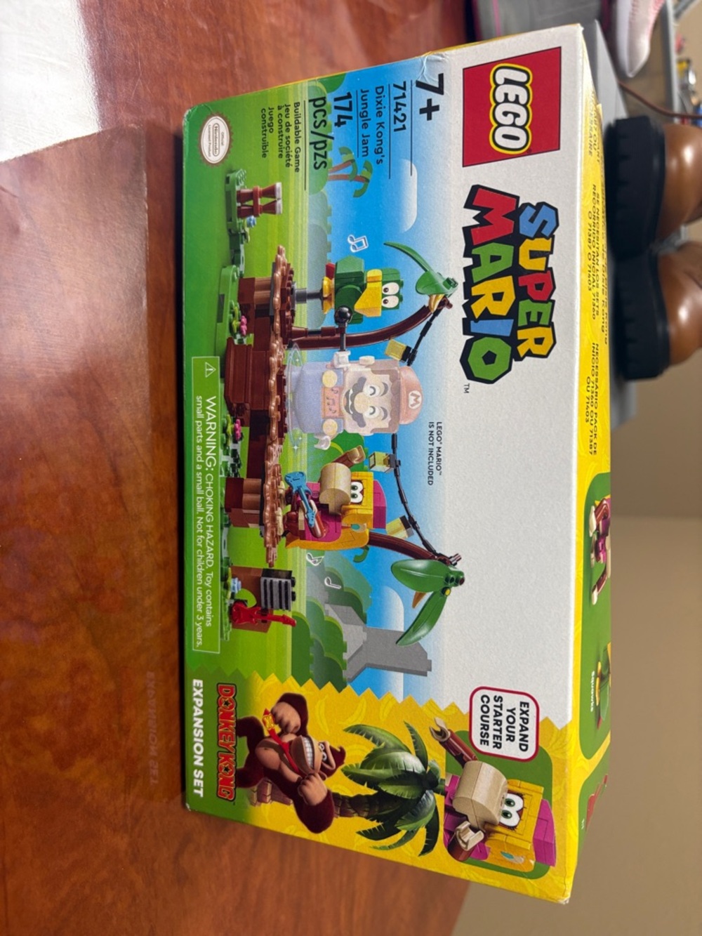 LEGO Super Mario Donkey Kong Expansion Set - Green, Brown, Yellow, Blue